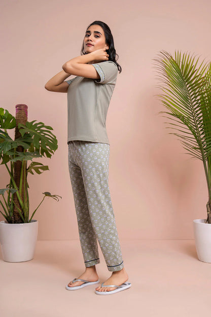 Pajama Suit High  Quality Soft And Comfortable Imported Material  Pajama Suit With Premium Packing Sale Upt0 70 % Off Is Live Now